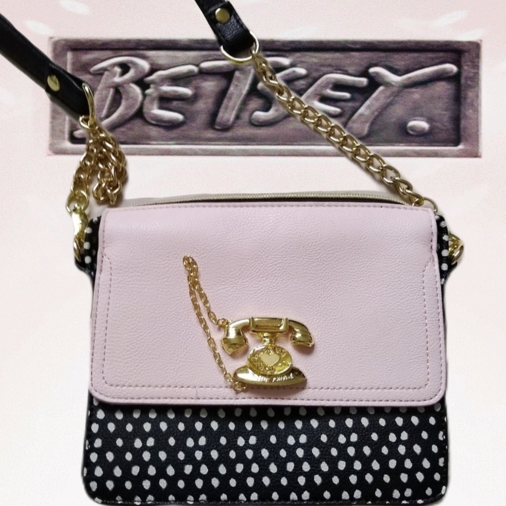 🆕️ Very Rare Betsey Johnson Elegant Rotary Phone Bag